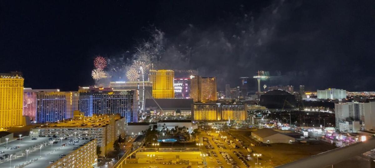 Mgm Signature-25-805 Balcony Strip Sphere F1 Views Las Vegas Bagian luar foto